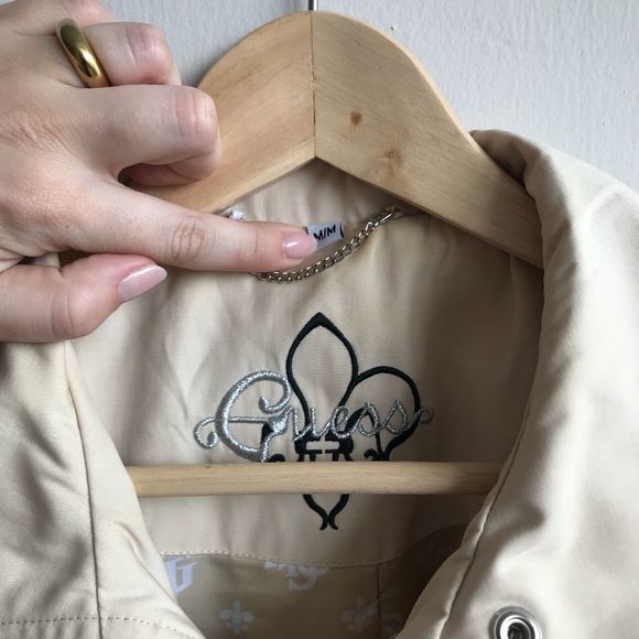GUESS Modern Raincoat Trench coat - Size Medium - Picture 4 of 8
